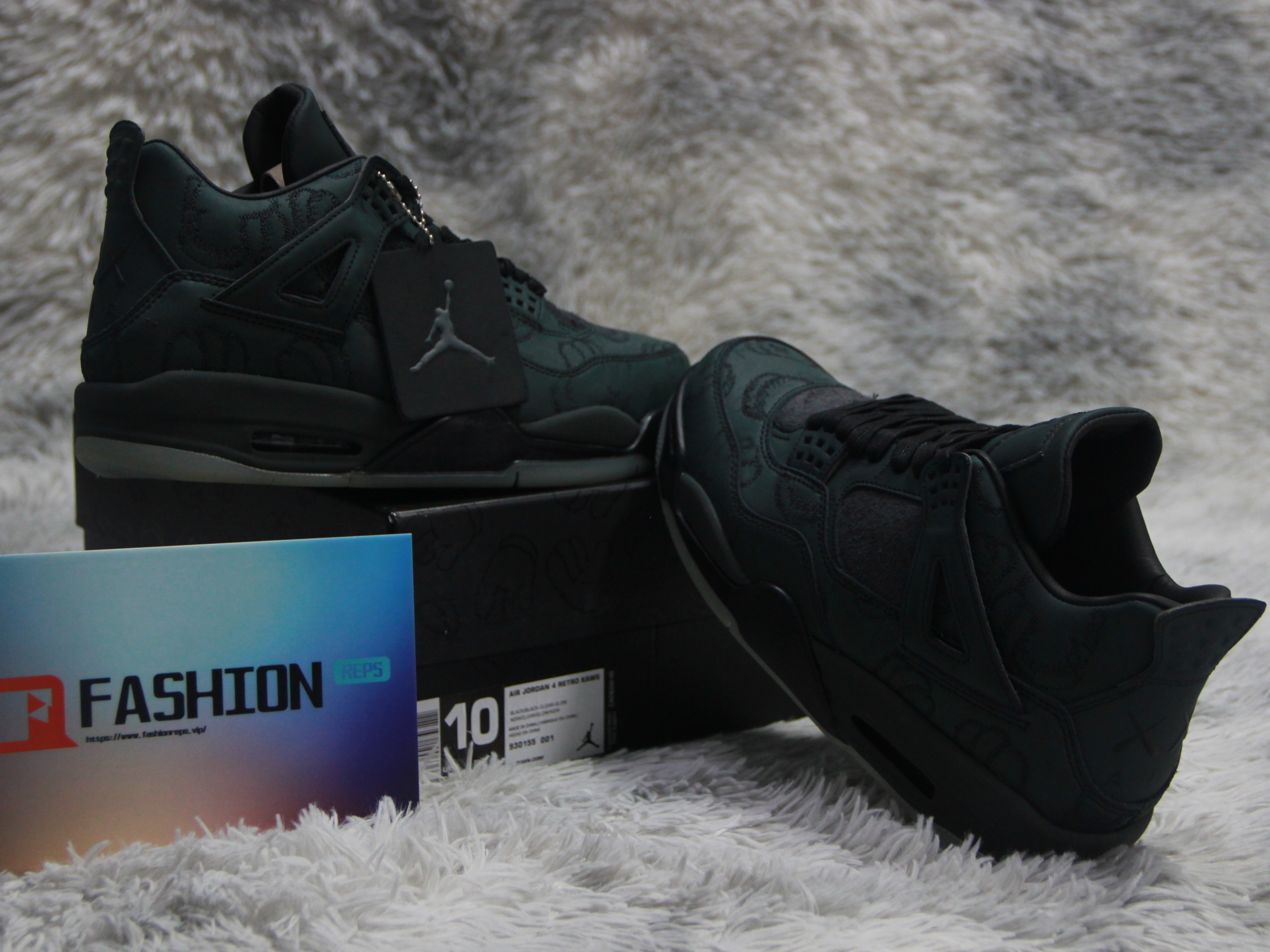 Air Jordan 4 Retro KAWS Black 930155-001