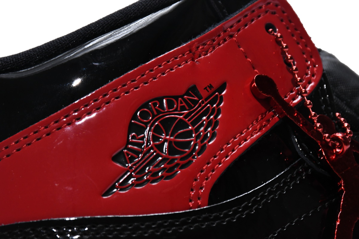 Air Jordan 1 High “Banned”  Patent Leather isForbidden to Wear.  555088-063