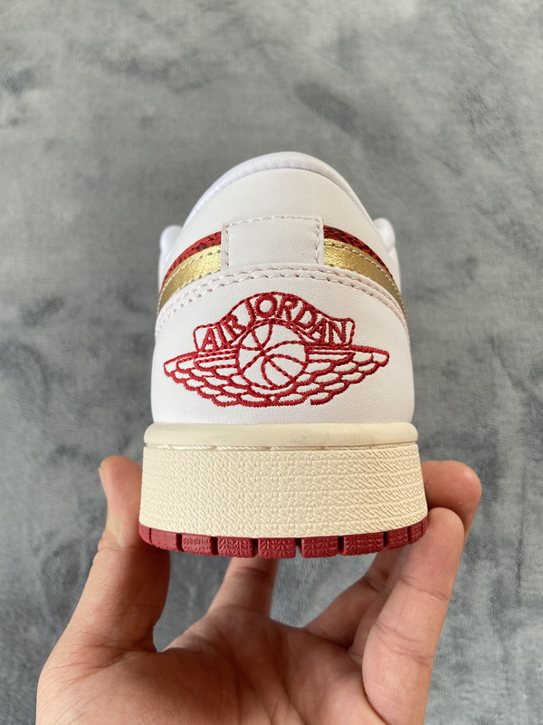 Air Jordan 1 Low SE“Spades”   DJ5185-100