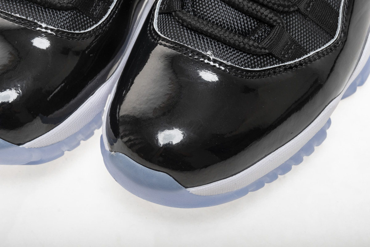 Air Jordan 11 “Space Jam” 378037-003