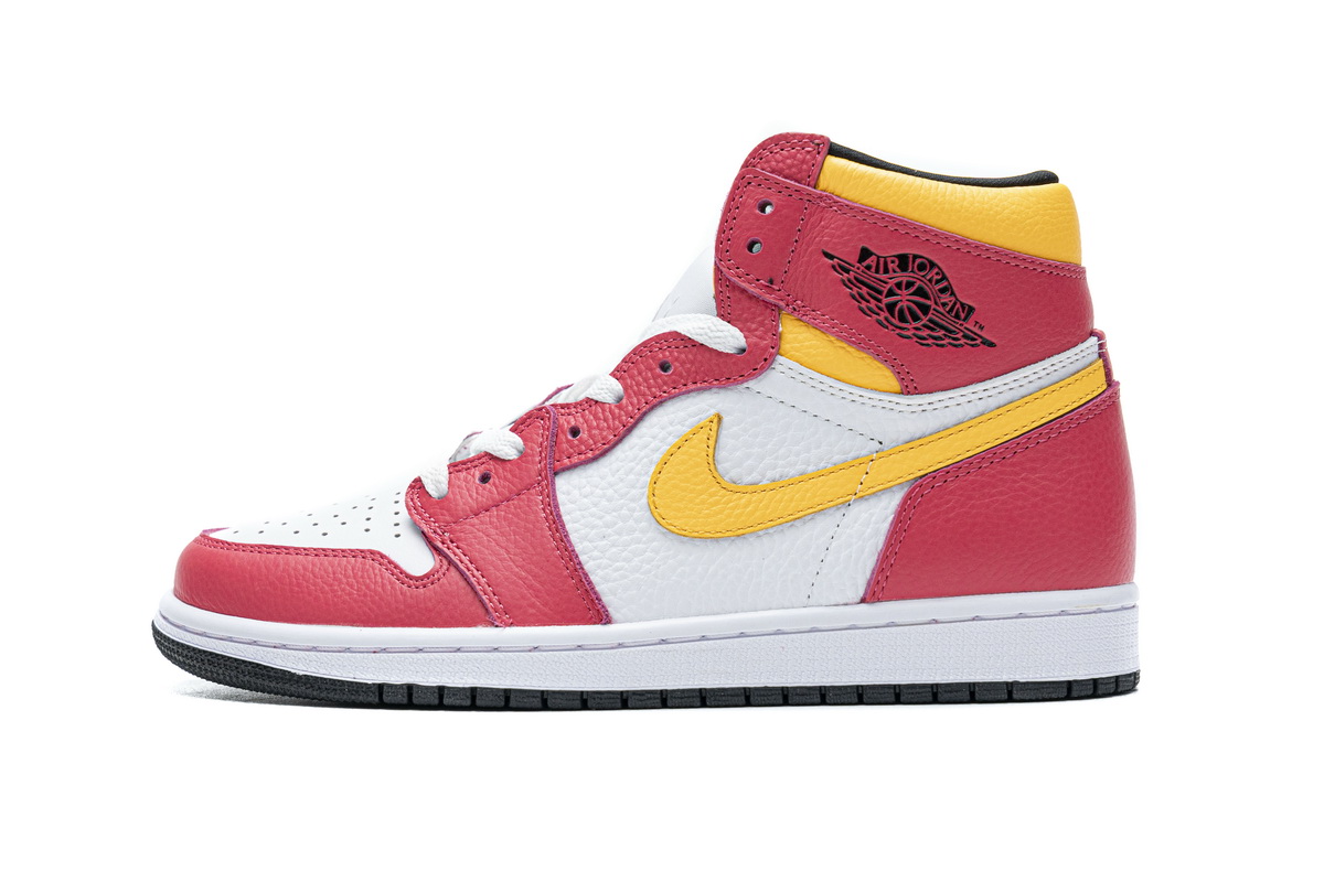 Air Jordan 1 High OG “Light Fusion Red”   555088-603