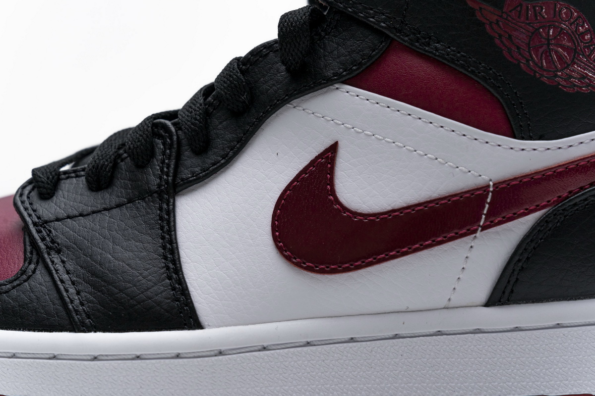 Air Jordan 1 Mid Bred Toe 554724-066