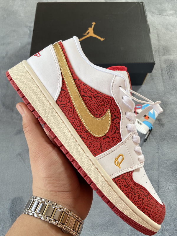 Air Jordan 1 Low SE“Spades”   DJ5185-100