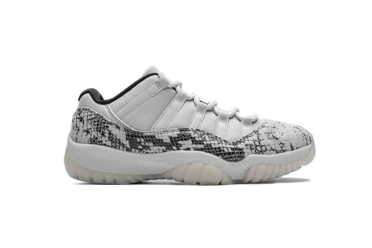 Air Jordan 11 Low “Light Bone” CD6846-002