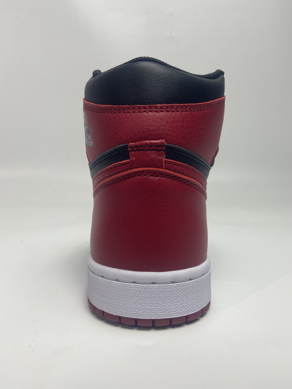 Air Jordan 1 High Banned  555088-001