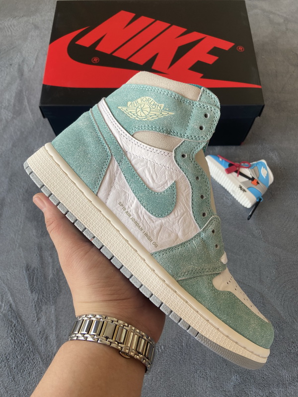 Air Jordan 1 High OG Turbo Green   555088-311