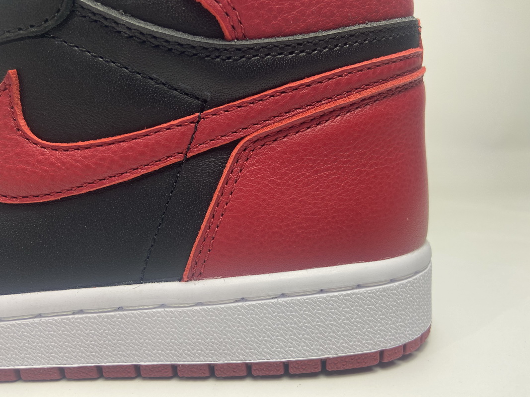 Air Jordan 1 High Banned  555088-001