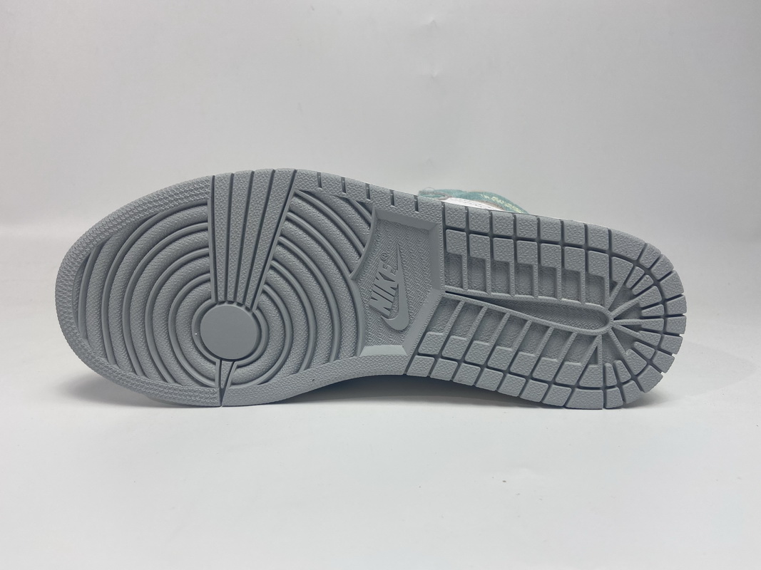 Air Jordan 1 High OG Turbo Green   555088-311