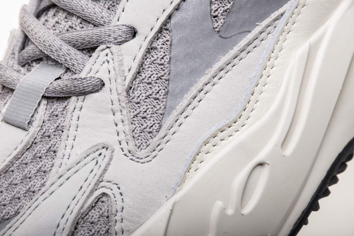 DG  Yeezy Boost 700 V2 “Static” EF2829