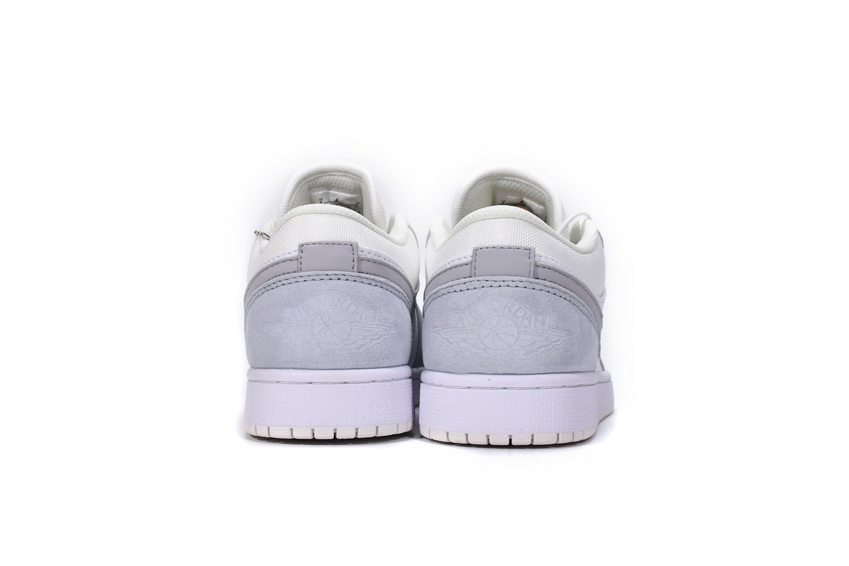 Air Jordan 1 Low “Paris”    CV3043-100