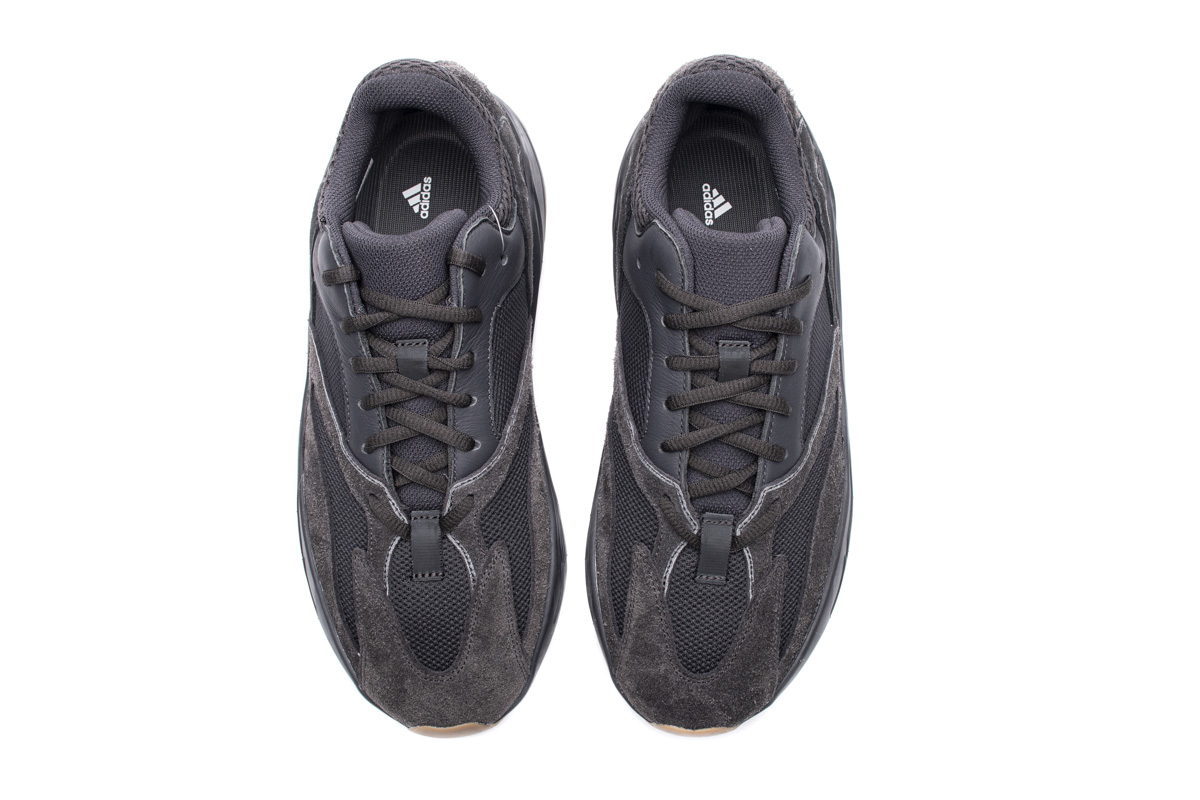 PK GOD  Adidas Yeezy 700 “Utility Black” FV5304