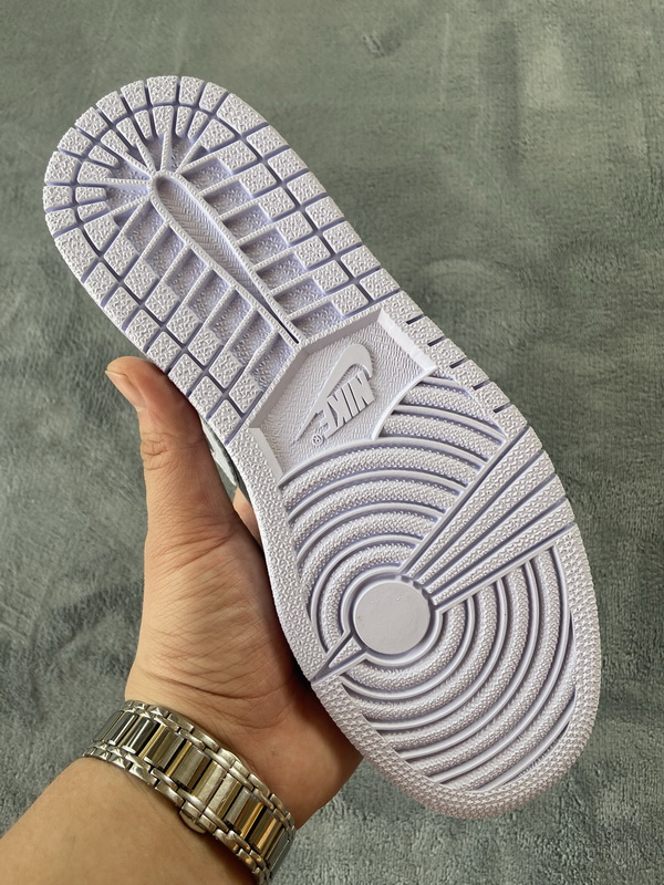 Air Jordan 1 Low Oxygen Purple  554723-505