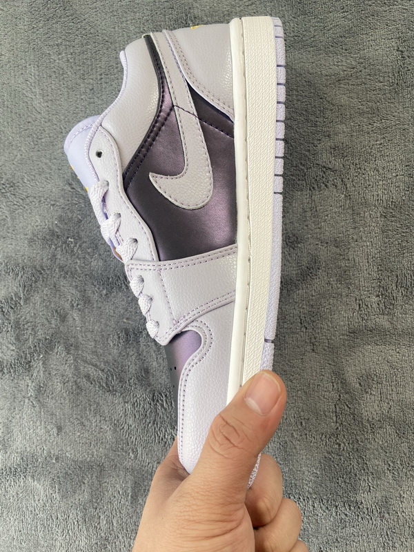 Air Jordan 1 Low Oxygen Purple  554723-505
