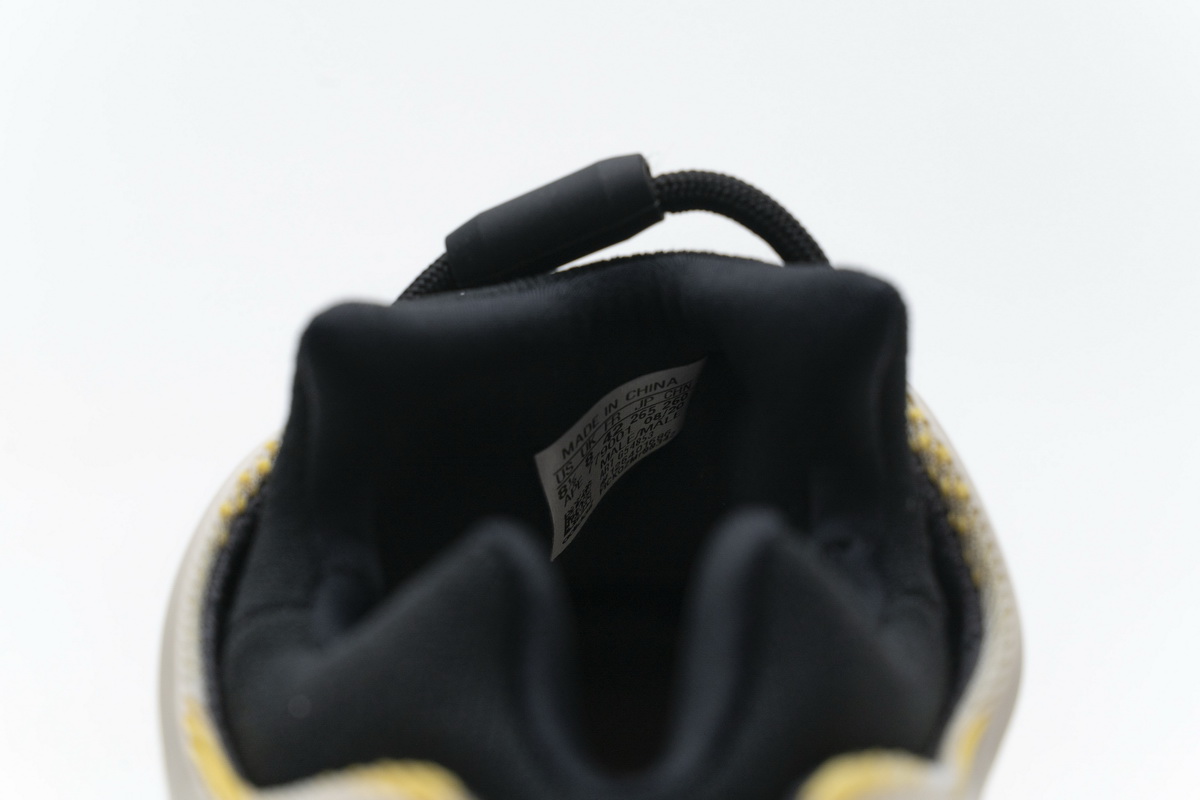 adidas Yeezy Boost 700 V3 Srphym G54853