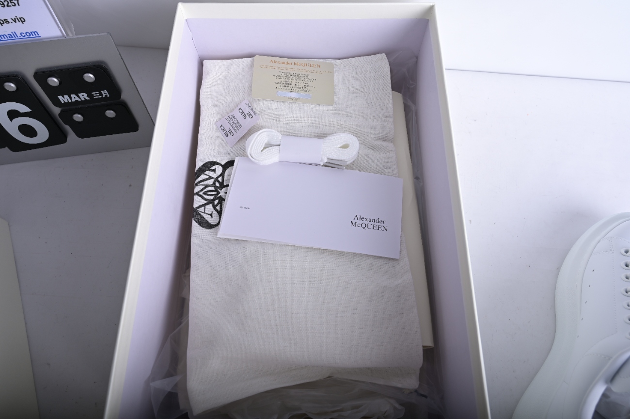 Alexander McQueen Sneaker White Paper 553770WHGP09000