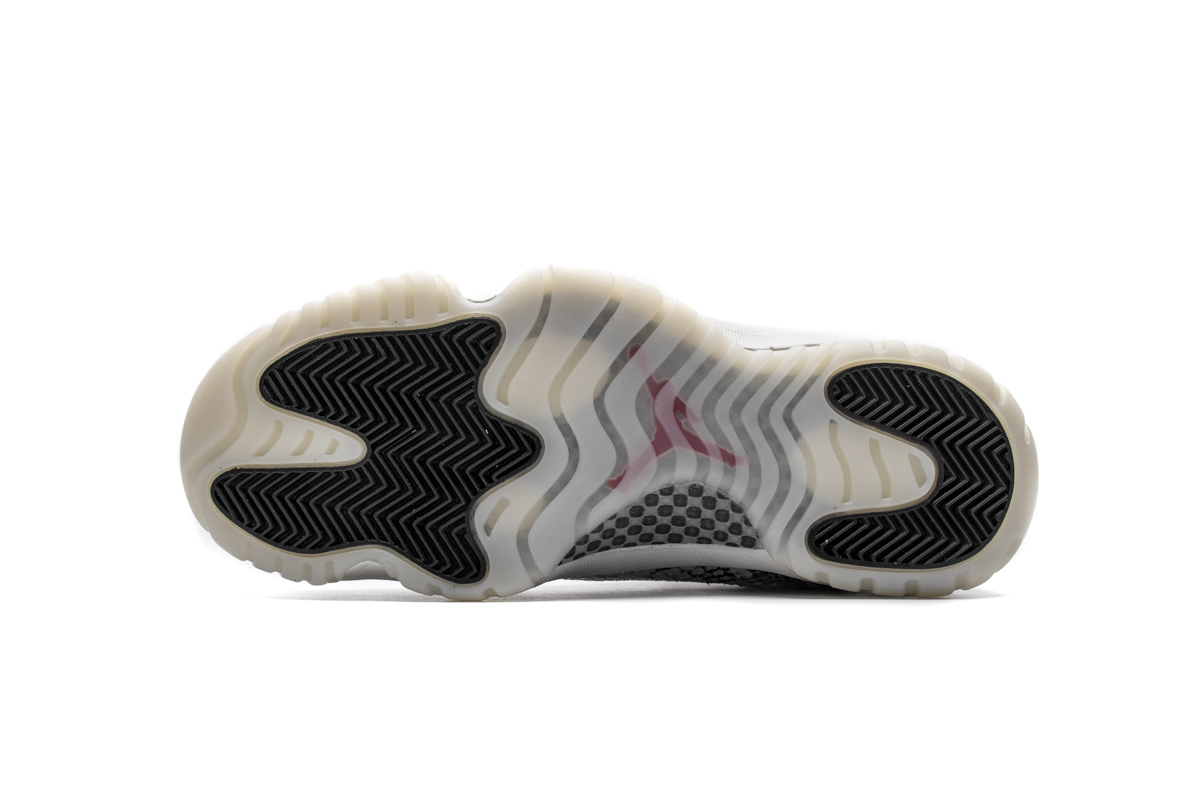 Air Jordan 11 Low “Light Bone” CD6846-002