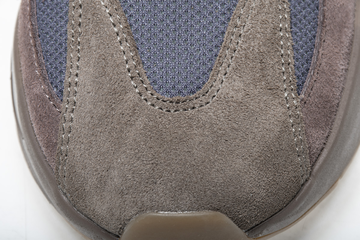 Yeezy Boost 700 “Mauve” EE9614