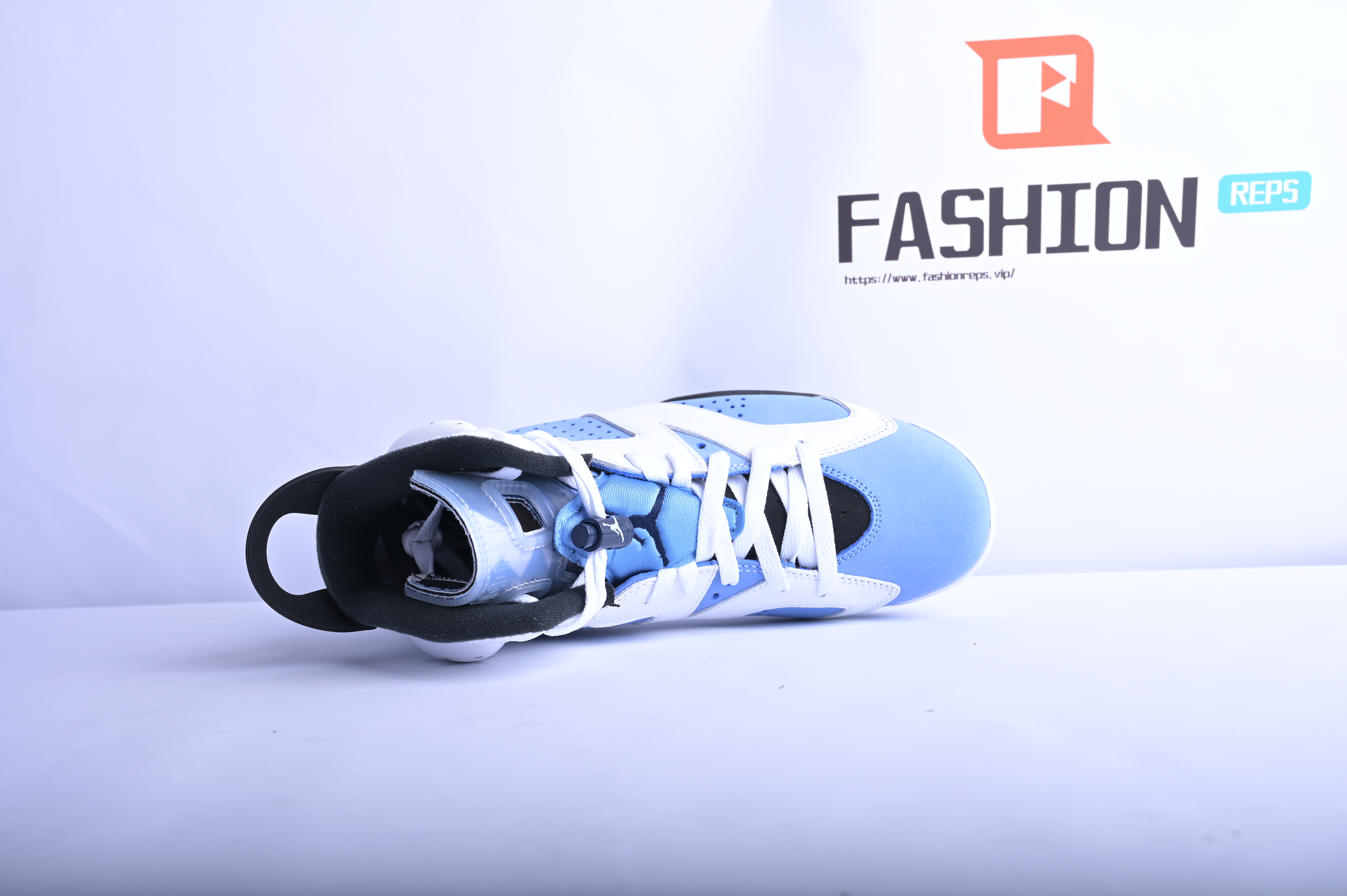 Air Jordan 6 UNC CT8529-410