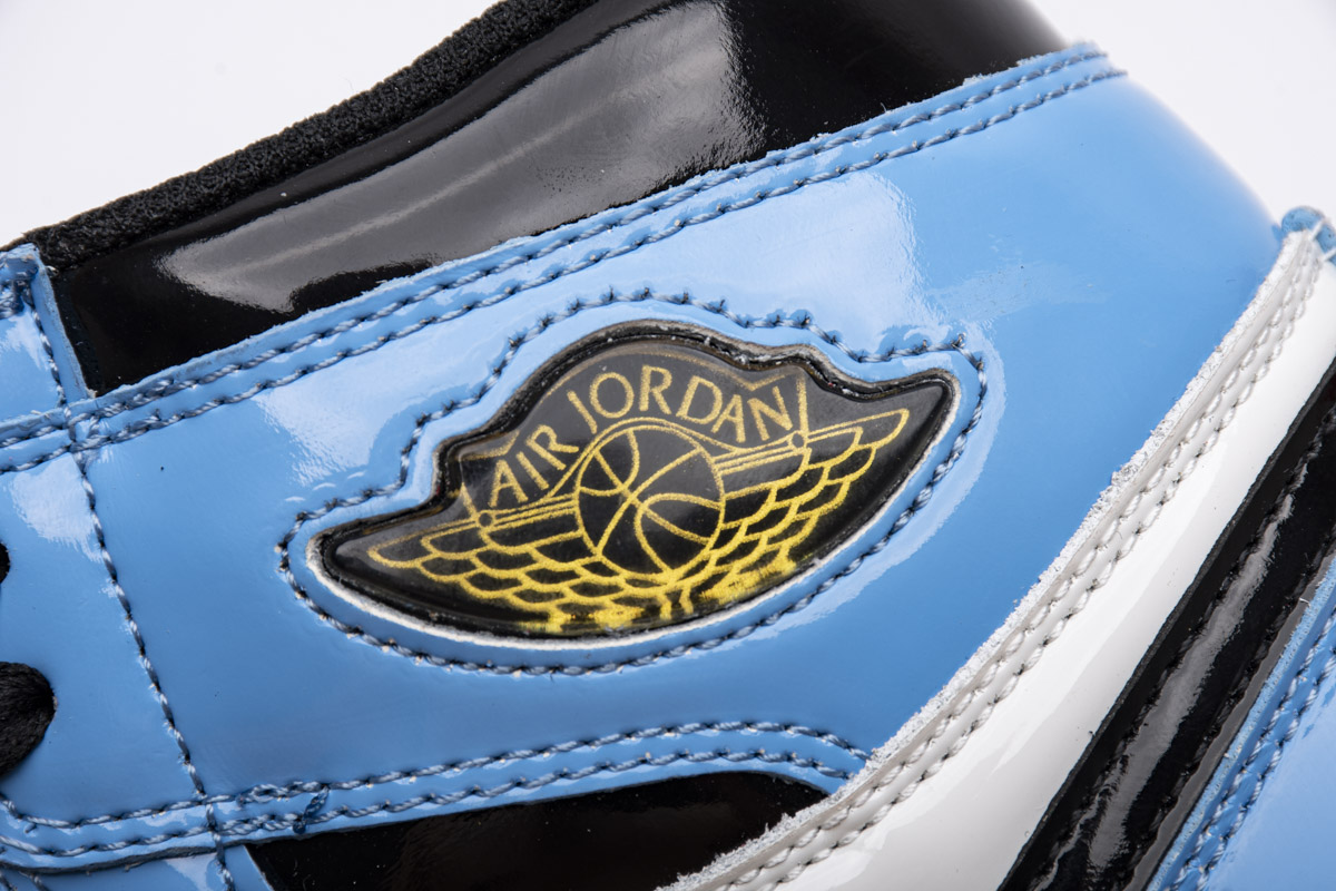 Air Jordan 1 Retro High OG  Fearless   CK5666-100