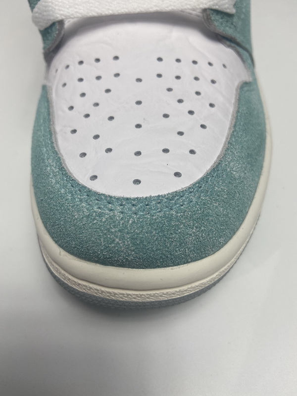Air Jordan 1 High OG Turbo Green   555088-311