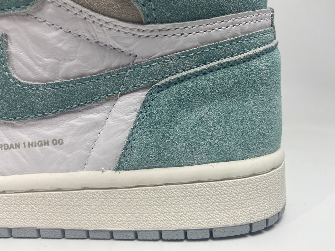 Air Jordan 1 High OG Turbo Green   555088-311