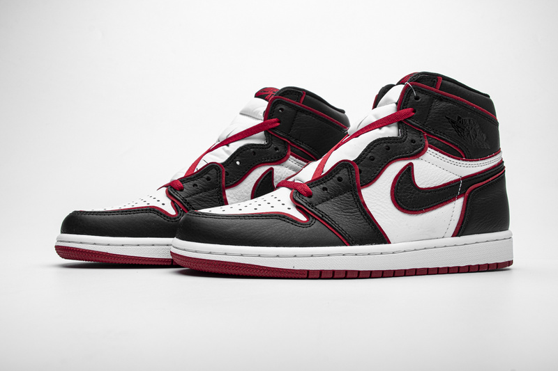 Air Jordan 1 Retro High OG “Meant To Fly”  555088-062