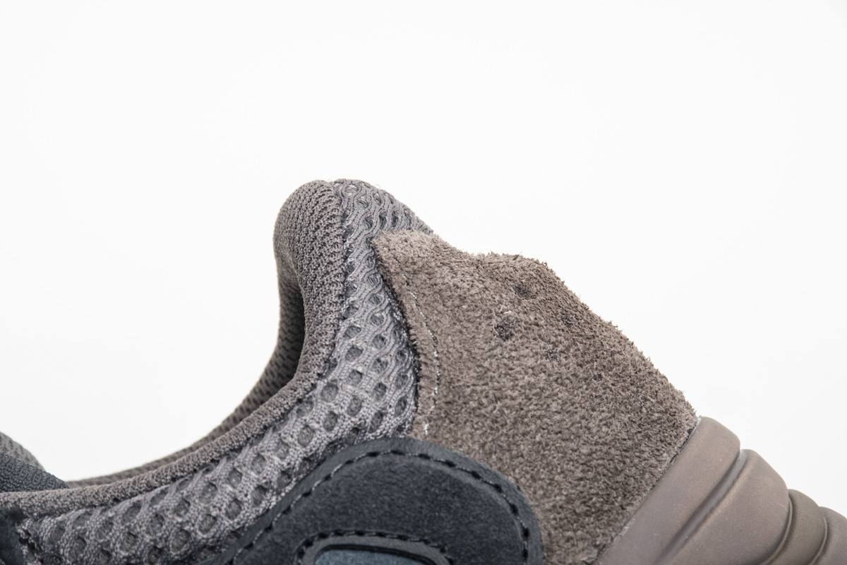PK GOD  Yeezy Boost 700 “Mauve” EE9614