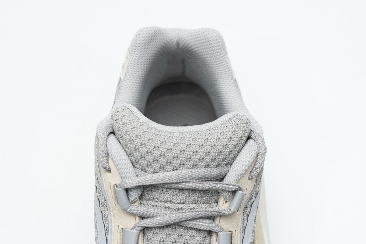 PK GOD   adidas Yeezy Boost 700 V2 “Cream”  GY7924
