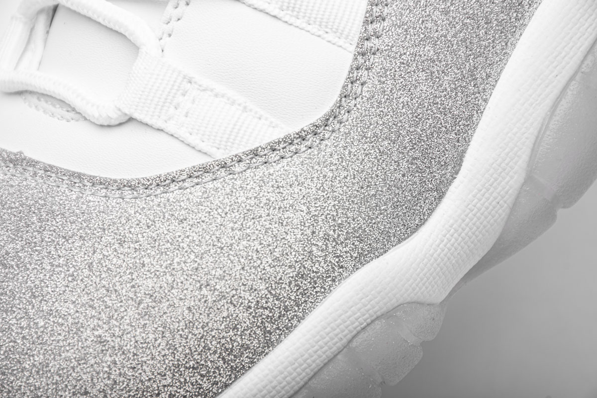 WMNS Air Jordan 11 Retro White Metallic Silver AR0715-100