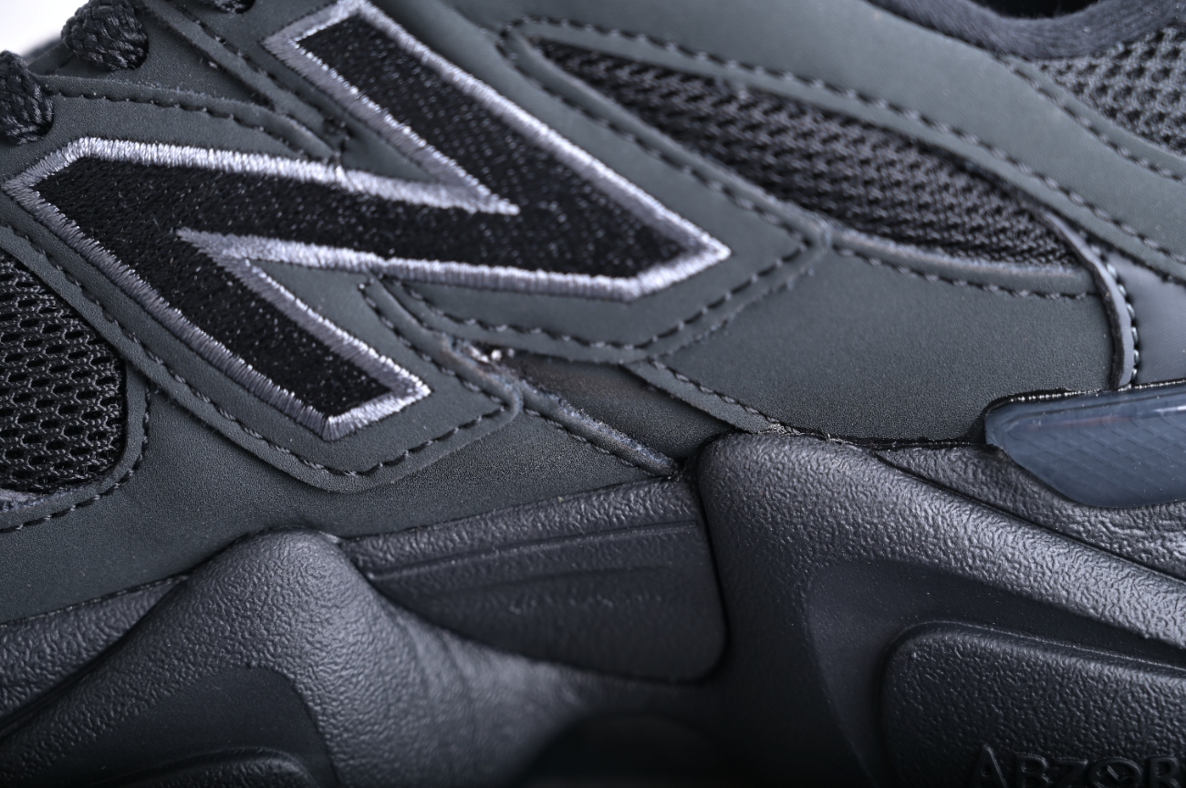 N*w B*lance NB 9060 Black U9060ZGE (FR Batch)