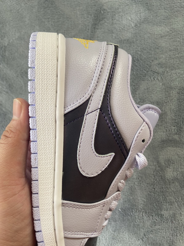 Air Jordan 1 Low Oxygen Purple  554723-505