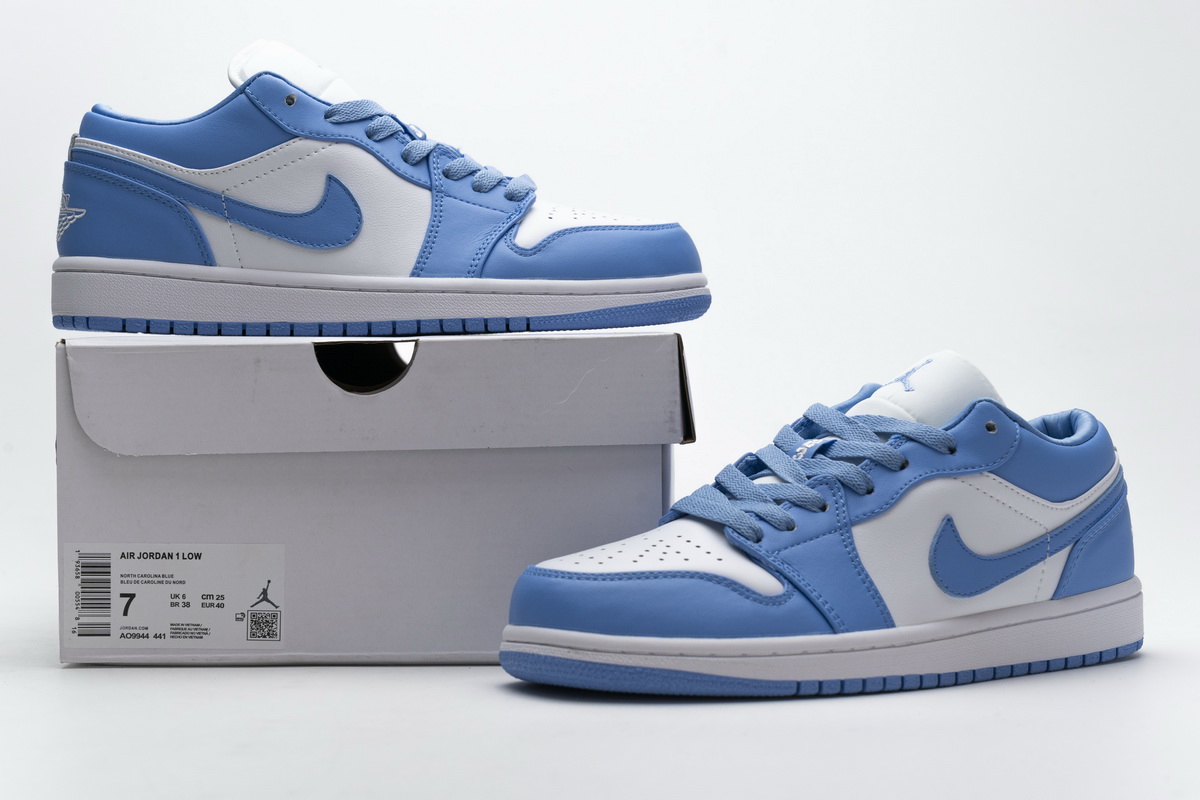 Air Jordan 1 Low UNC  AO9944-441