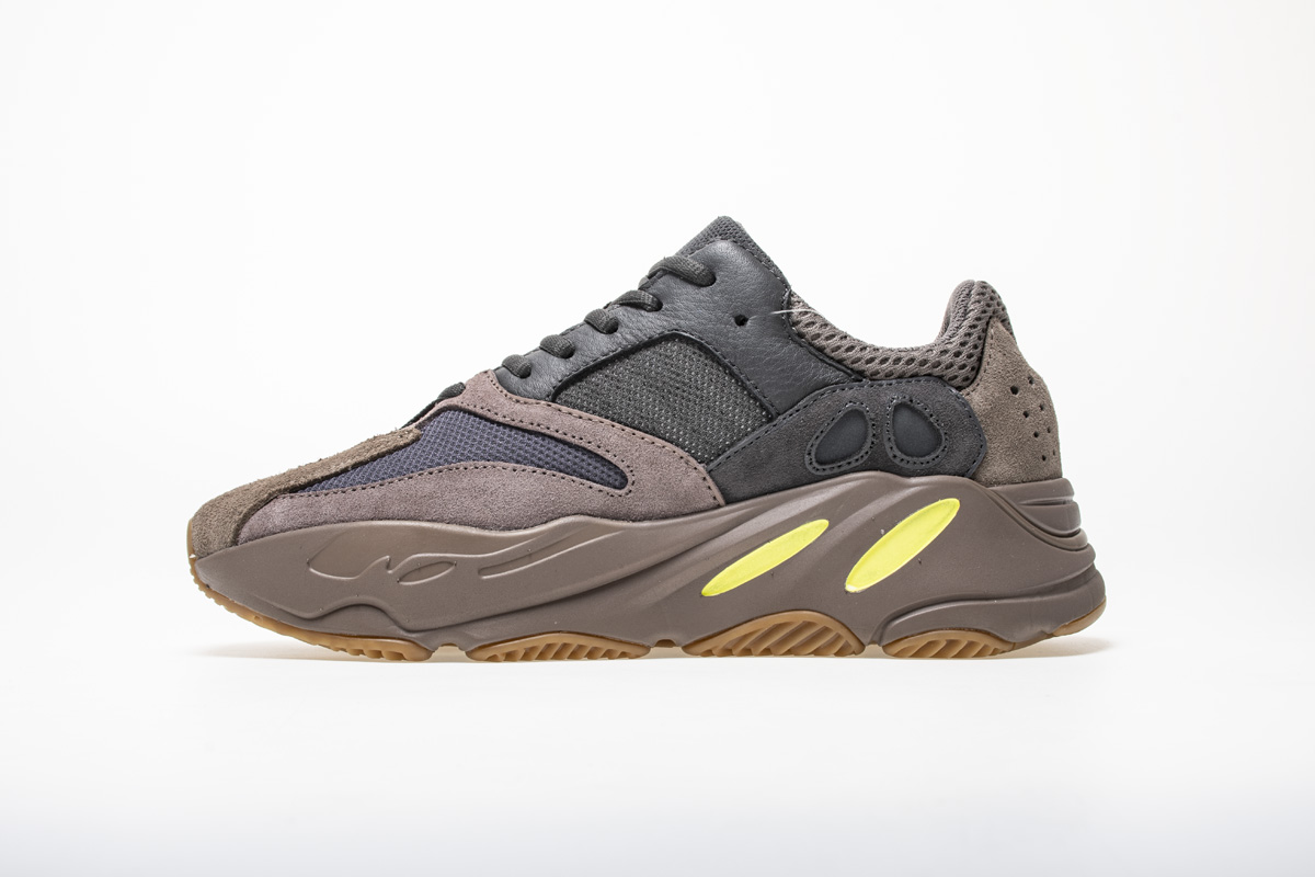 Yeezy Boost 700 “Mauve” EE9614