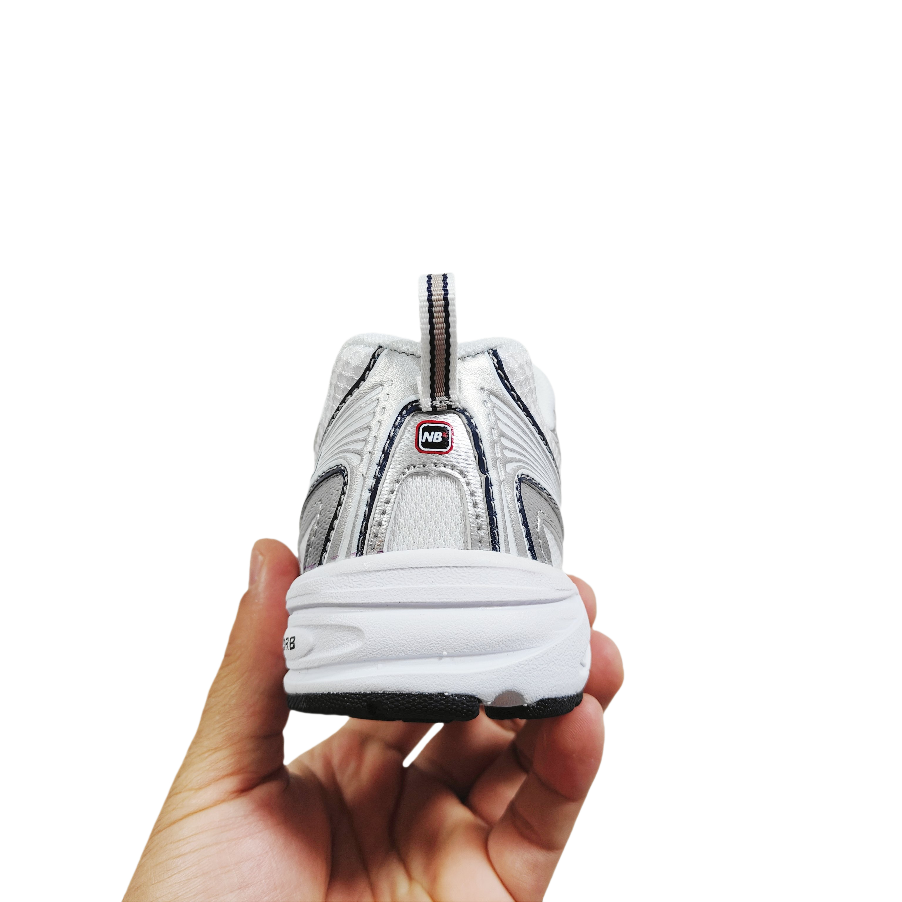 New Balance 740 Kids Sneaker White Gray Silver