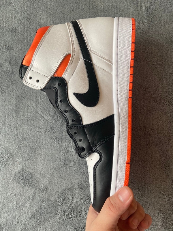 DG Air Jordan 1 High OG Electro Orange  555088-180