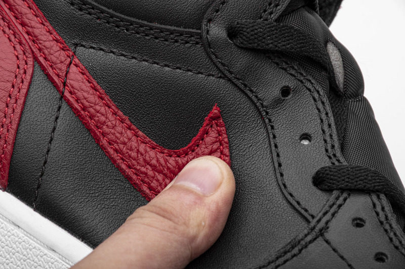 Air Jordan 1 High “Banned” 555088-001