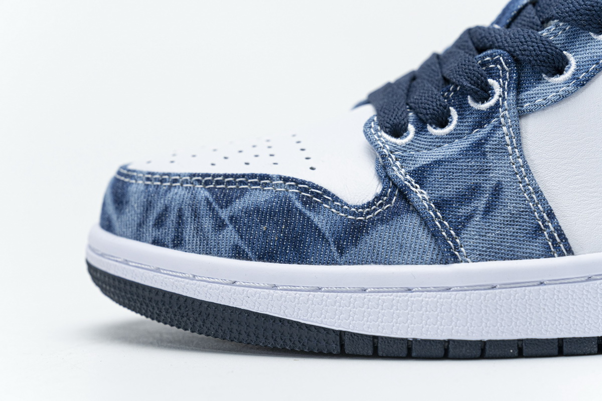 Air Jordan 1 Low SE Washed Denim   CZ8455-100