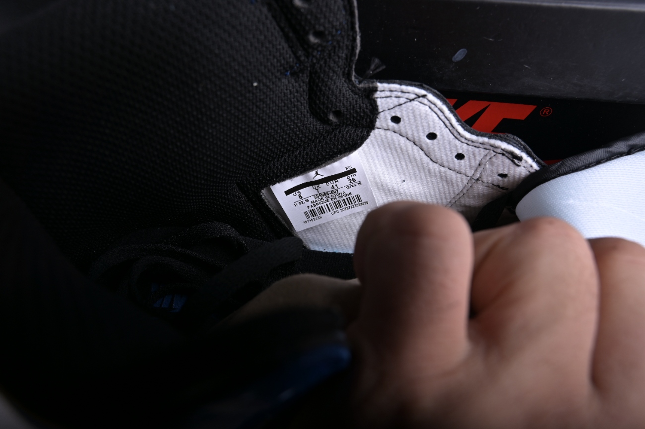 Air Jordan 1 Retro Royal 555088-007
