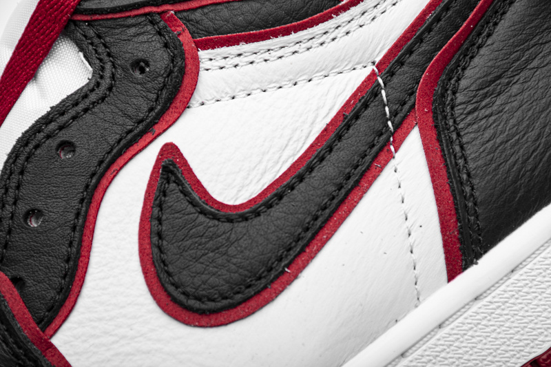 Air Jordan 1 Retro High OG “Meant To Fly”  555088-062