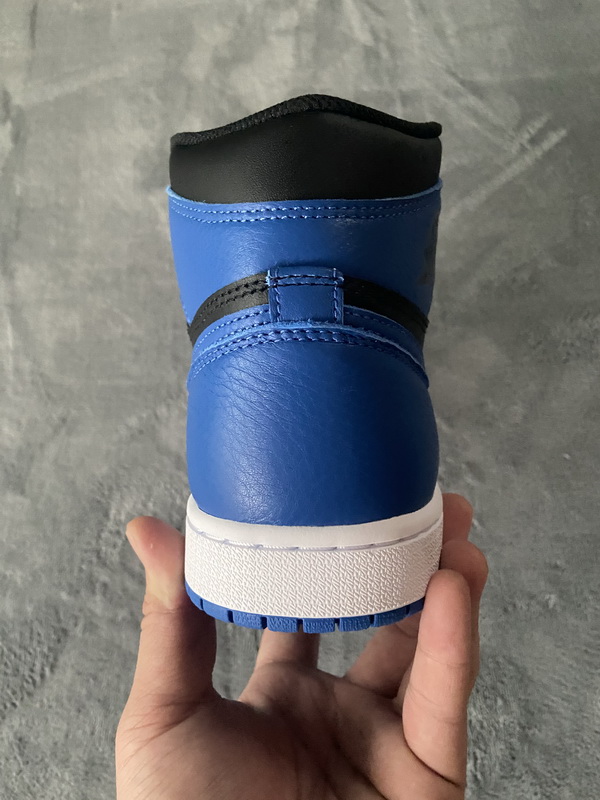 Air Jordan 1 Retro Royal 555088-007