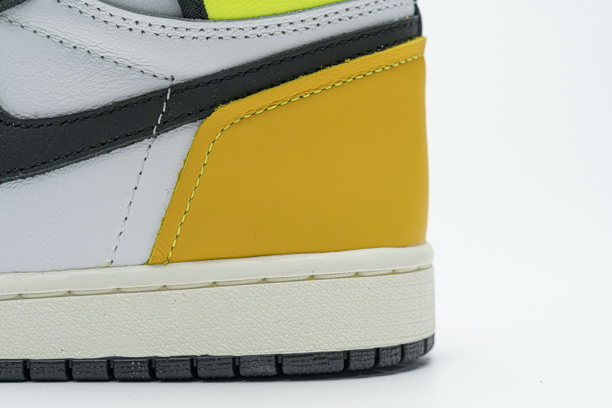 Air Jordan 1 Retro High OG  Volt Gold   555088-118