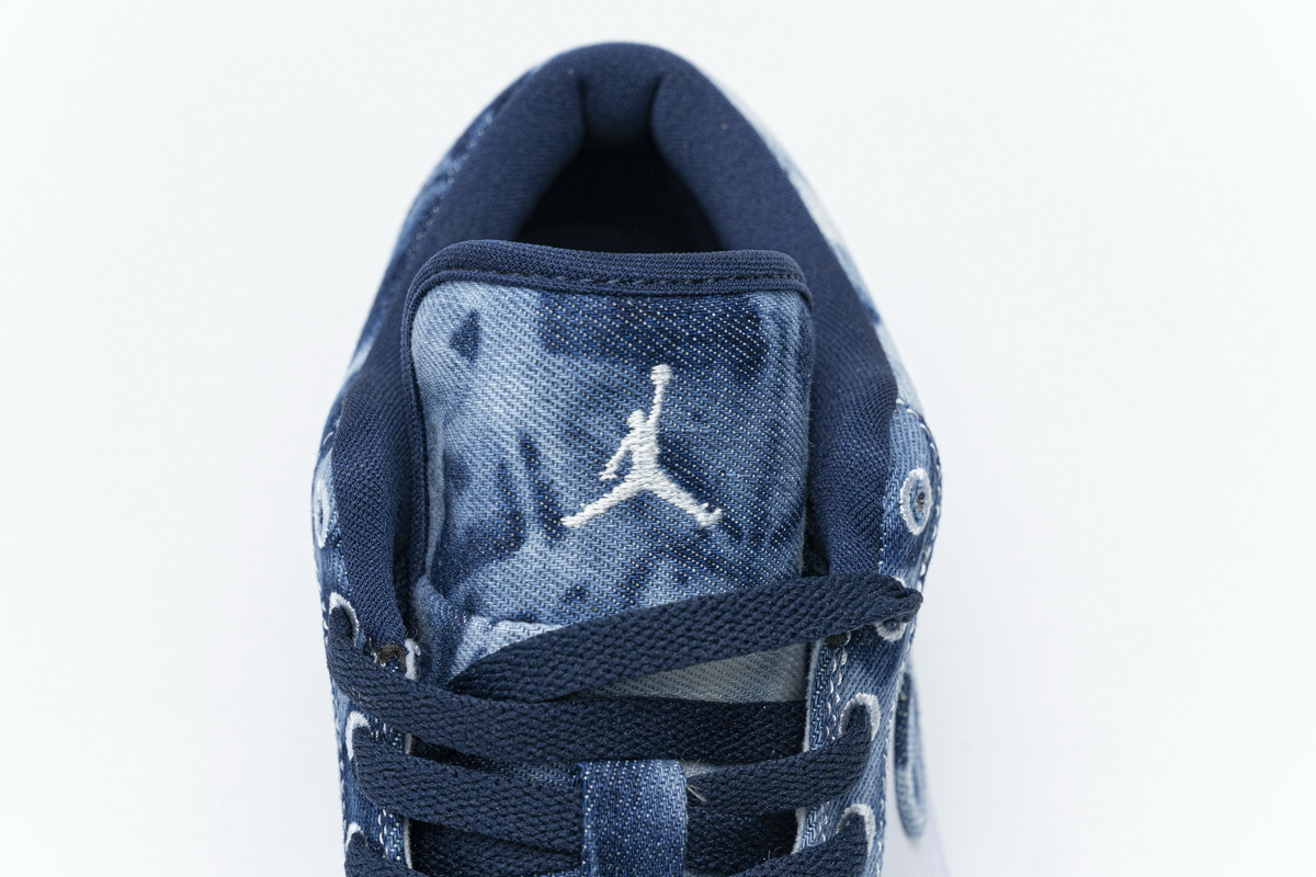 Air Jordan 1 Low SE Washed Denim   CZ8455-100