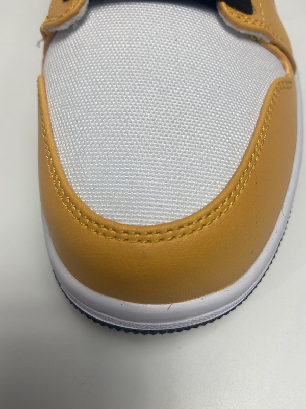 Air Jordan 1 Low Laser Orange   CZ4776-107