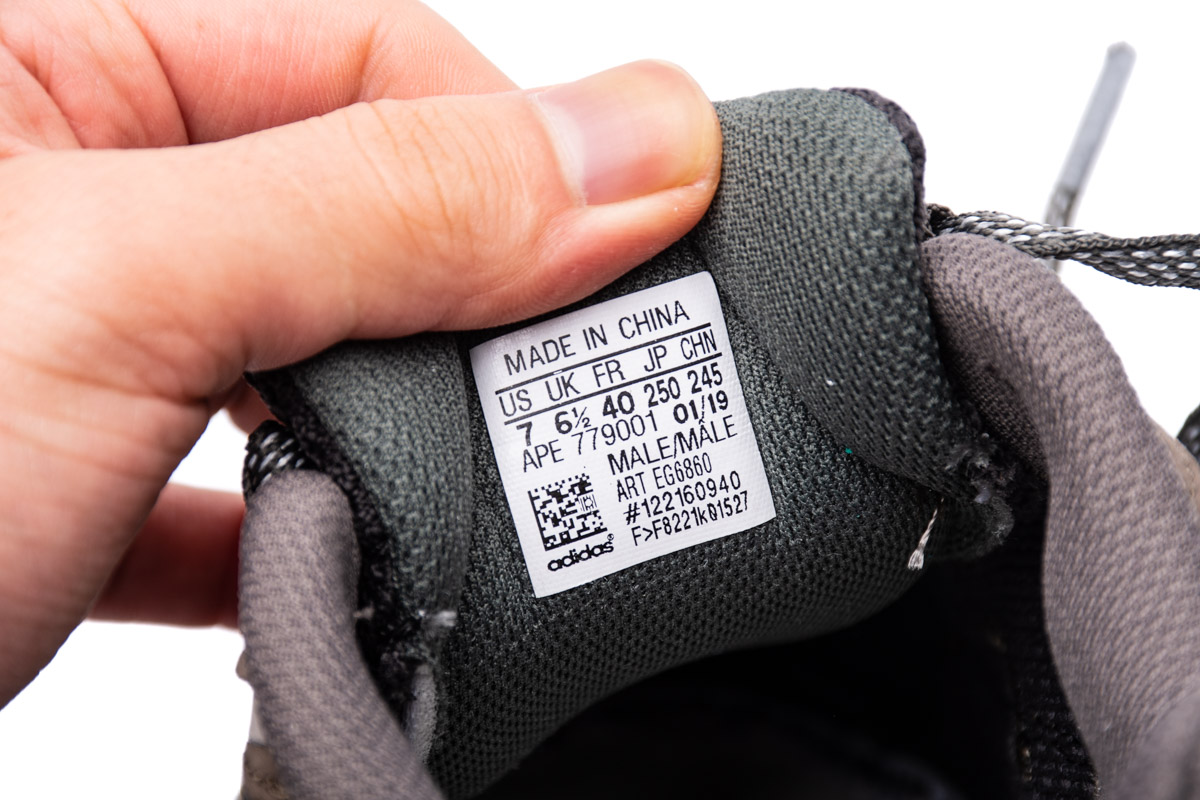 Adidas Yeezy Boost 700 V2 “Geode” EG6860
