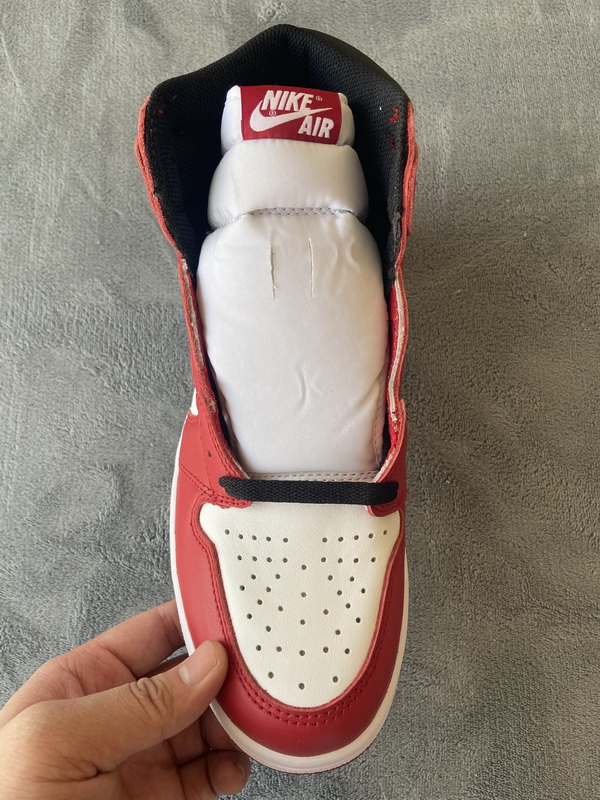 Air Jordan 1 High OG Chicago   555088-101