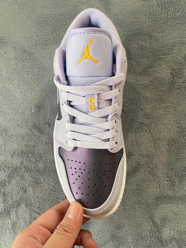 Air Jordan 1 Low Oxygen Purple  554723-505