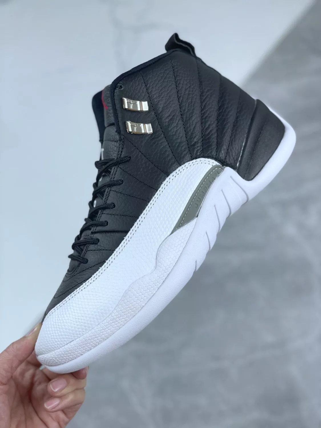 Jordan 12 Retro Playoffs  (2022)   CT8013-006