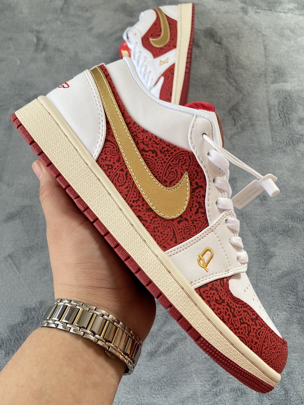 Air Jordan 1 Low SE“Spades”   DJ5185-100