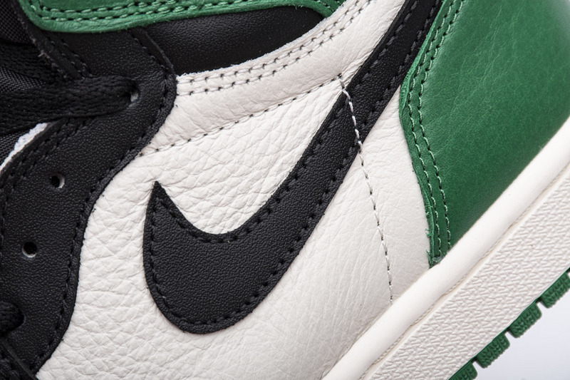 Air Jordan 1 High OG “Pine Green”555088-302