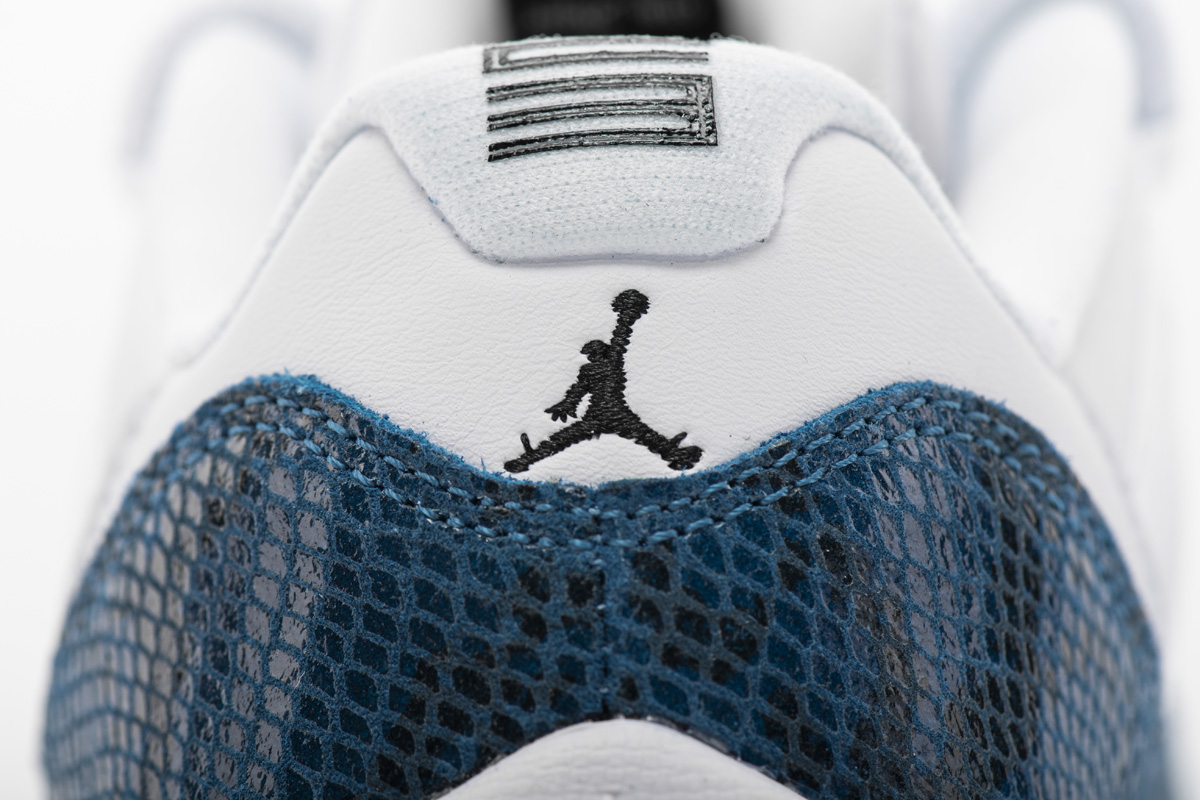Air Jordan 11 Low “Navy Blue Snakeskin”CD6846-102